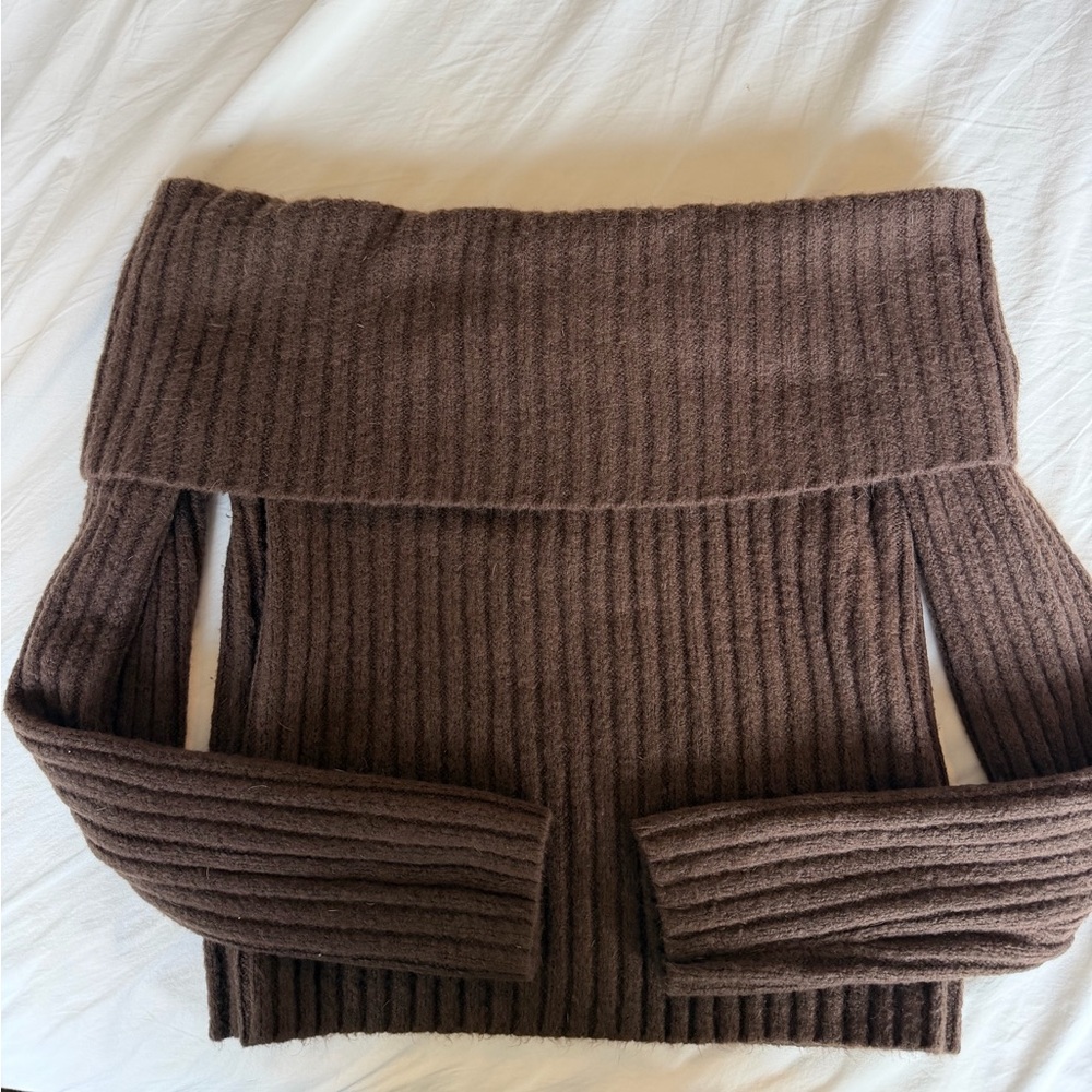 Abercrombie & Fitch Off-the-Shoulder Ribbed Sweater - Brown
